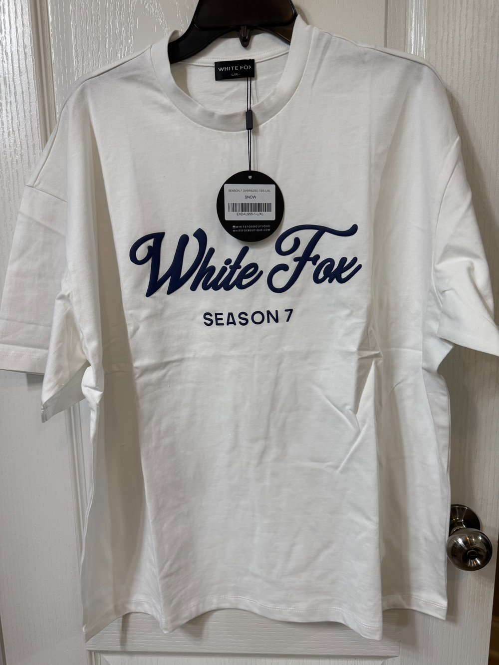 White Fox Season 7 Oversized Tee L/XL Color Snow